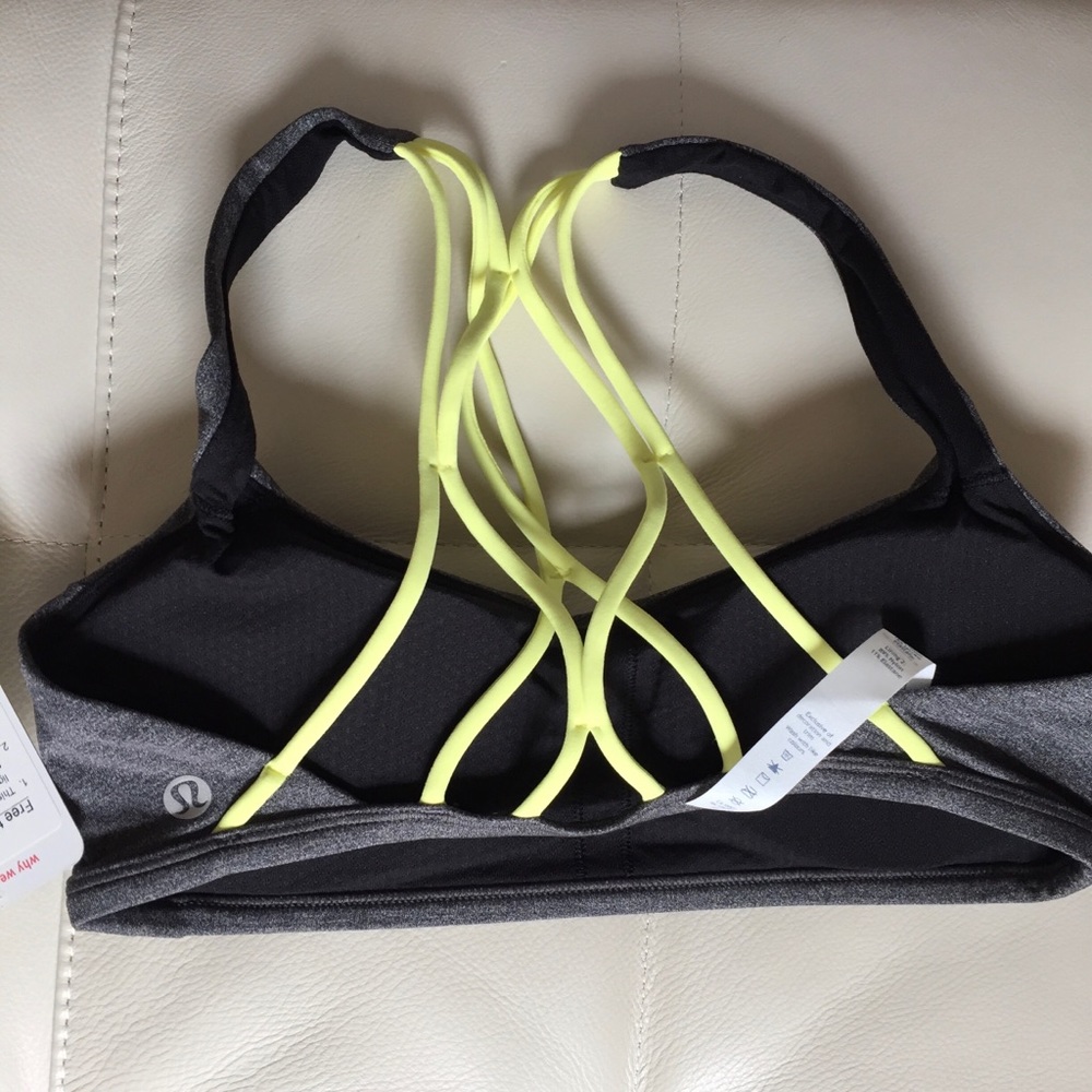 NWT HBLK LULULEMON FREE TO BE ZEN BRA - - Size 10 - Picture 3 of 6